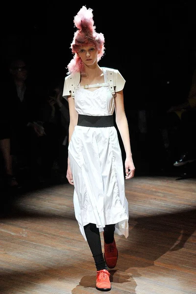 Look 29